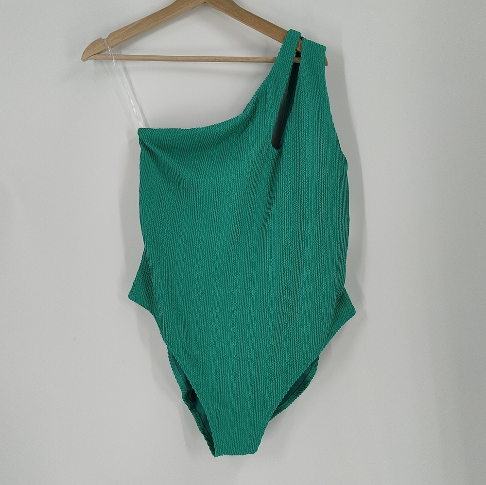 Old Navy Wavy Ribbed Swimsuit